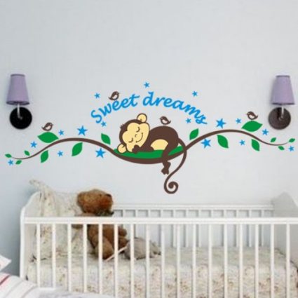 Abe der sover på gren - Wallsticker